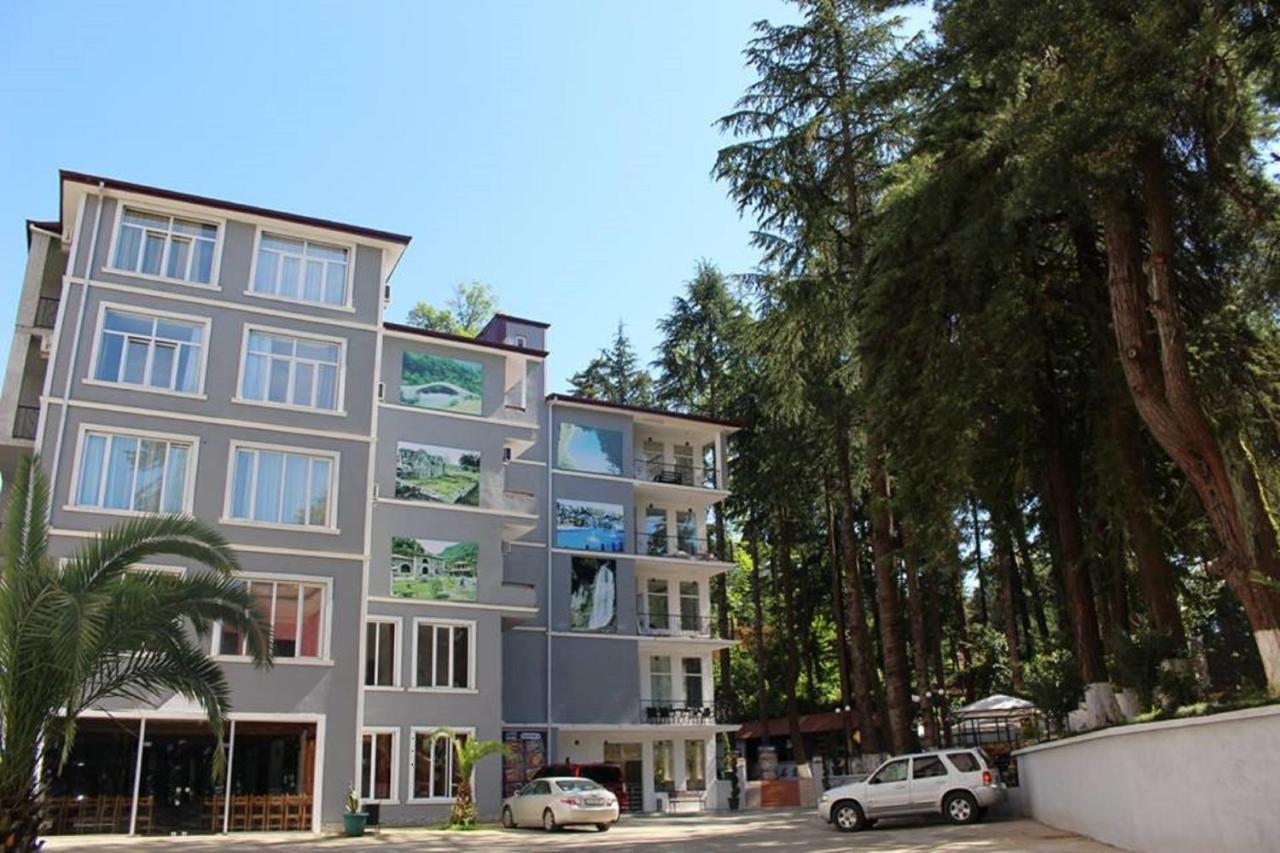 Hulus Hotel Makhinjauri Exterior foto